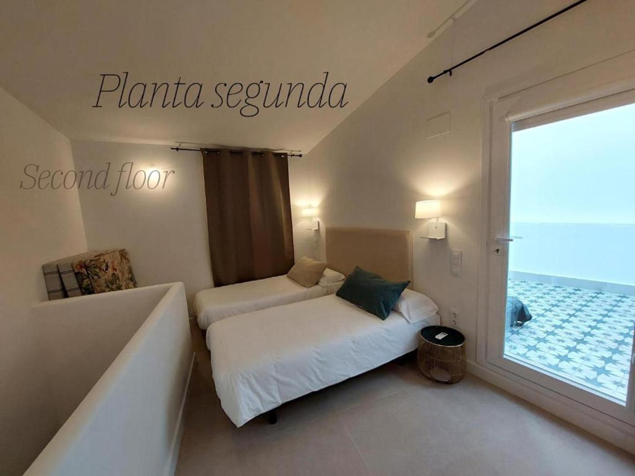 Apartamentos San Salvador Parking Gratis เมรีดา ภายนอก รูปภาพ