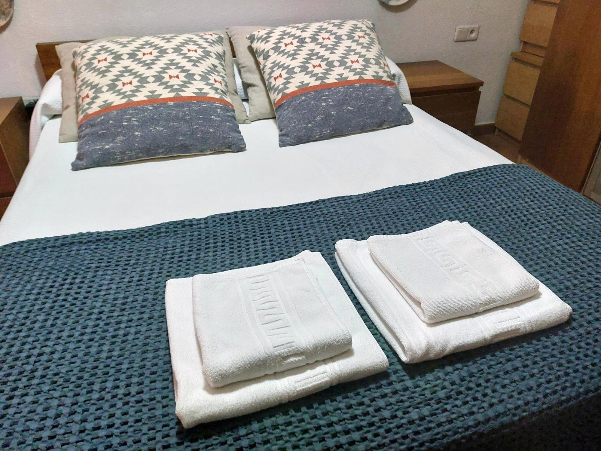 Apartamentos San Salvador Parking Gratis เมรีดา ภายนอก รูปภาพ