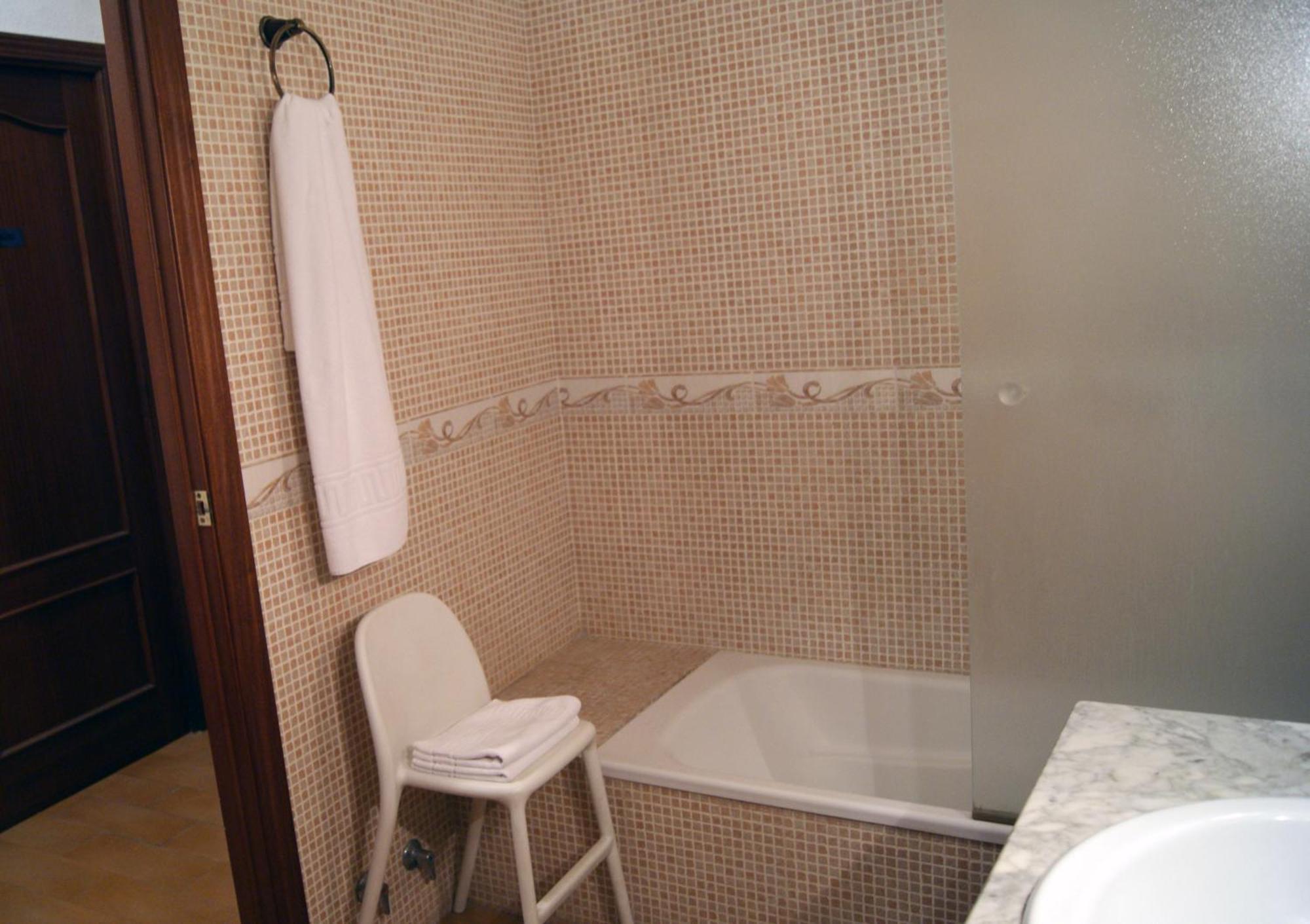 Apartamentos San Salvador Parking Gratis เมรีดา ภายนอก รูปภาพ